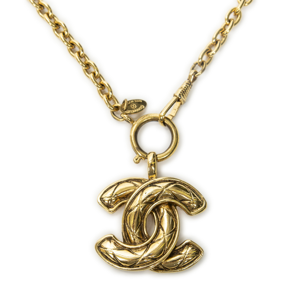 Chanel Quilted CC Pendant Chain Necklace - Picture 2 of 3